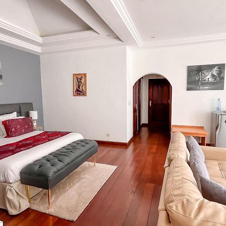 Residence Hoteliere Oceane Libreville Bagian luar foto