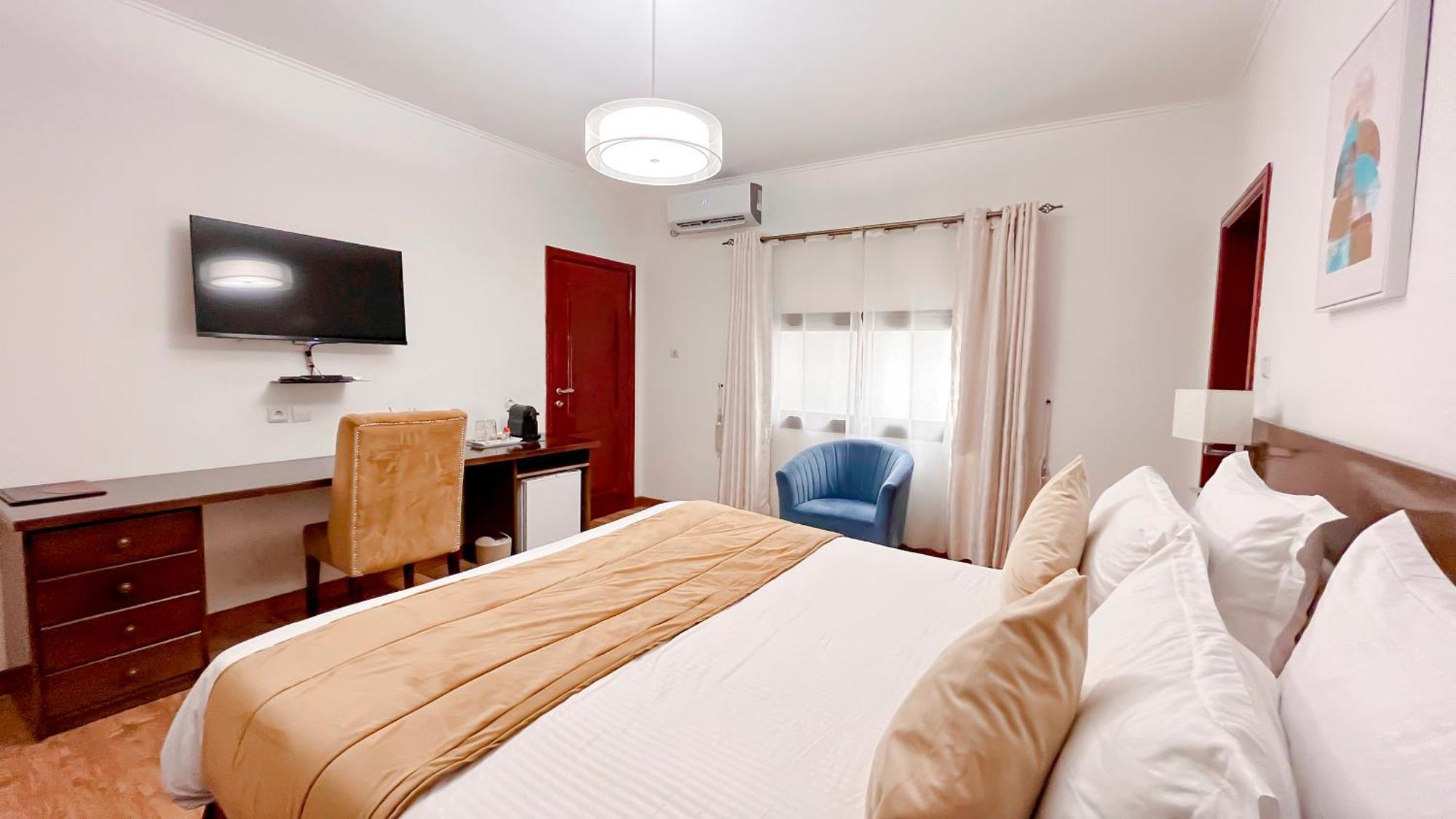 Residence Hoteliere Oceane Libreville Bagian luar foto