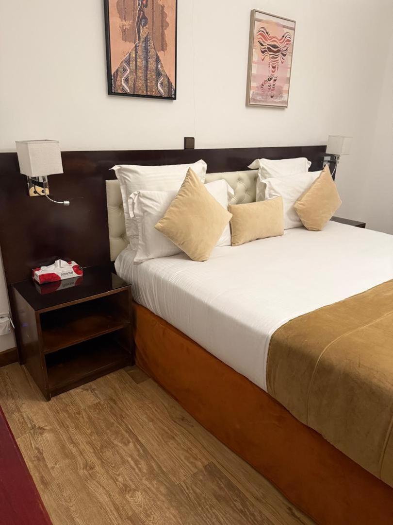 Residence Hoteliere Oceane Libreville Bagian luar foto