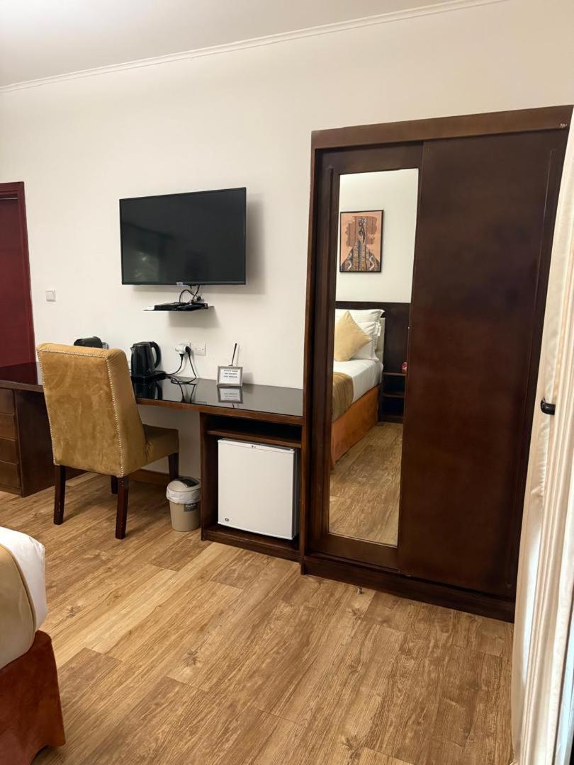 Residence Hoteliere Oceane Libreville Bagian luar foto