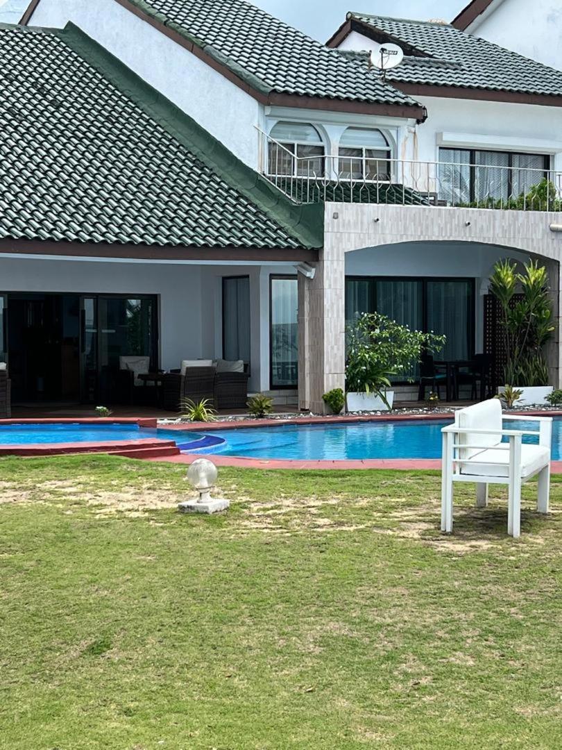 Residence Hoteliere Oceane Libreville Bagian luar foto