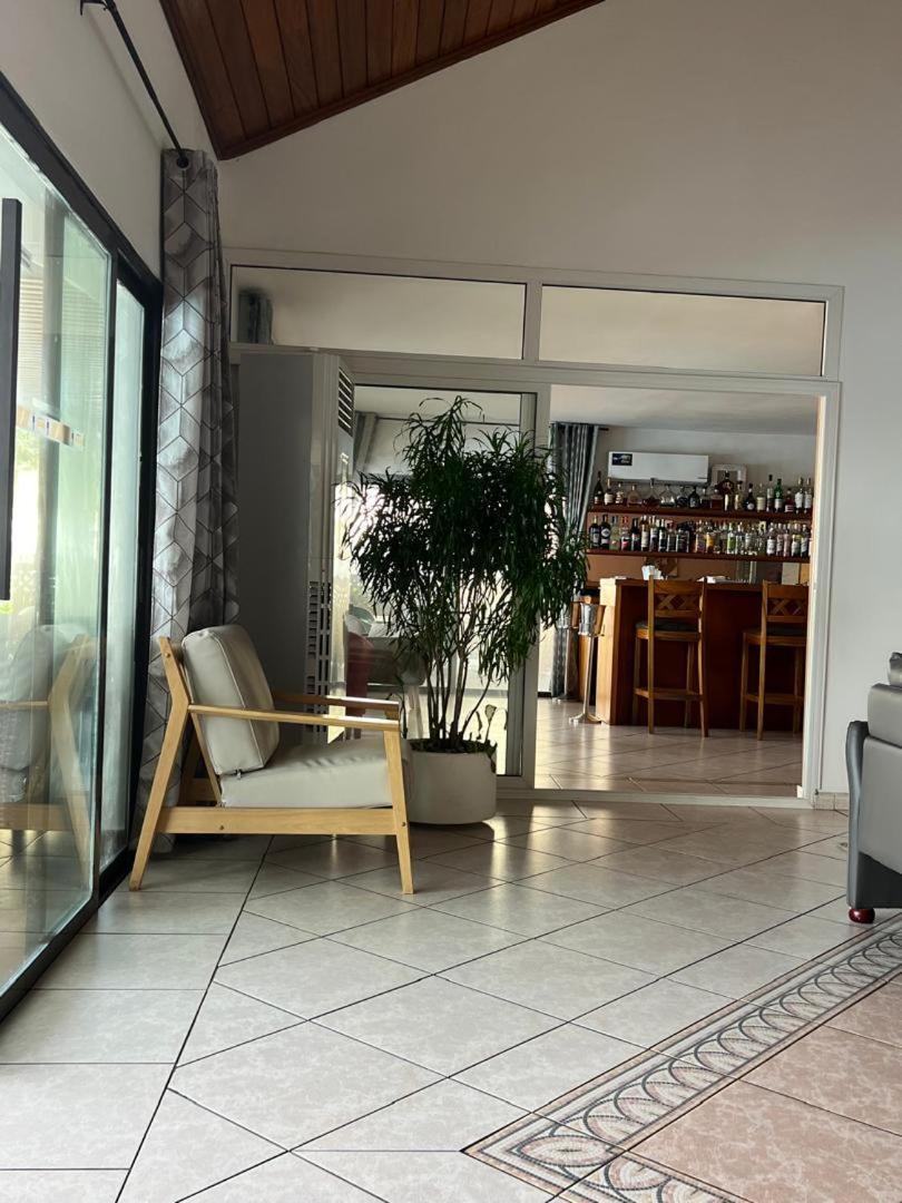 Residence Hoteliere Oceane Libreville Bagian luar foto